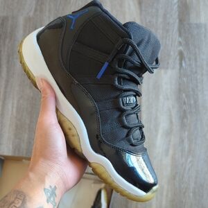 2009 Air Jordan XI Retro Space Jam GS Mens/Boys 6 Women's 7.5